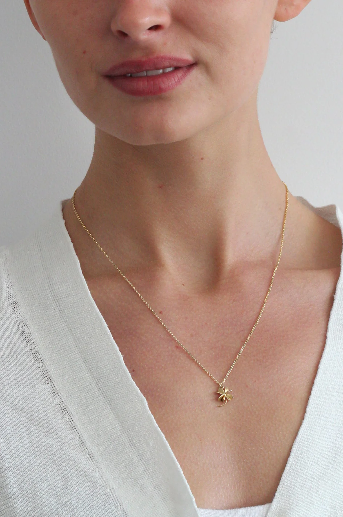 Baby Lucky Clover Necklace Gold - Image 2
