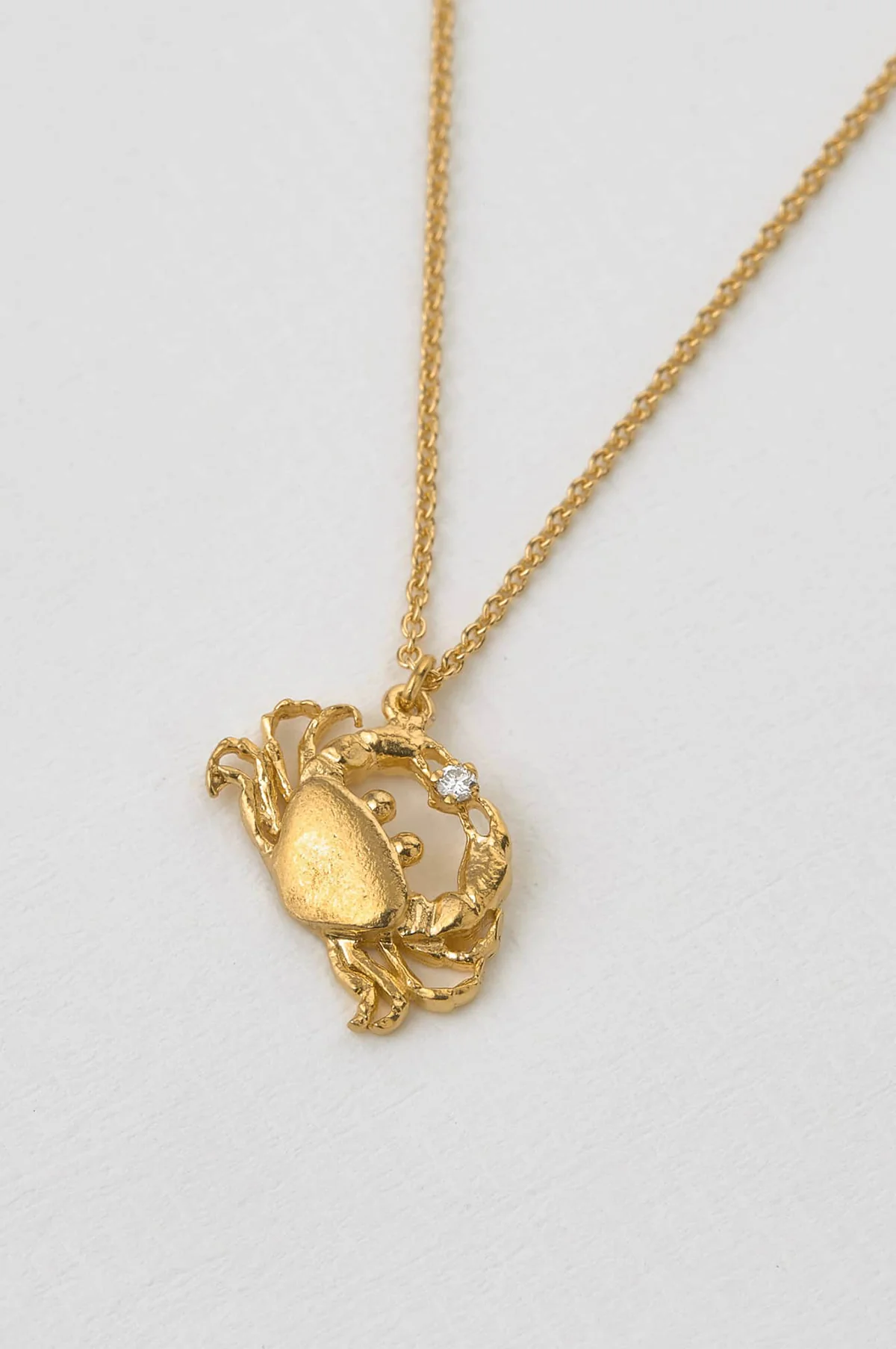 A.M. Cheeky Crab Necklace with Diamond Gold - Image 2