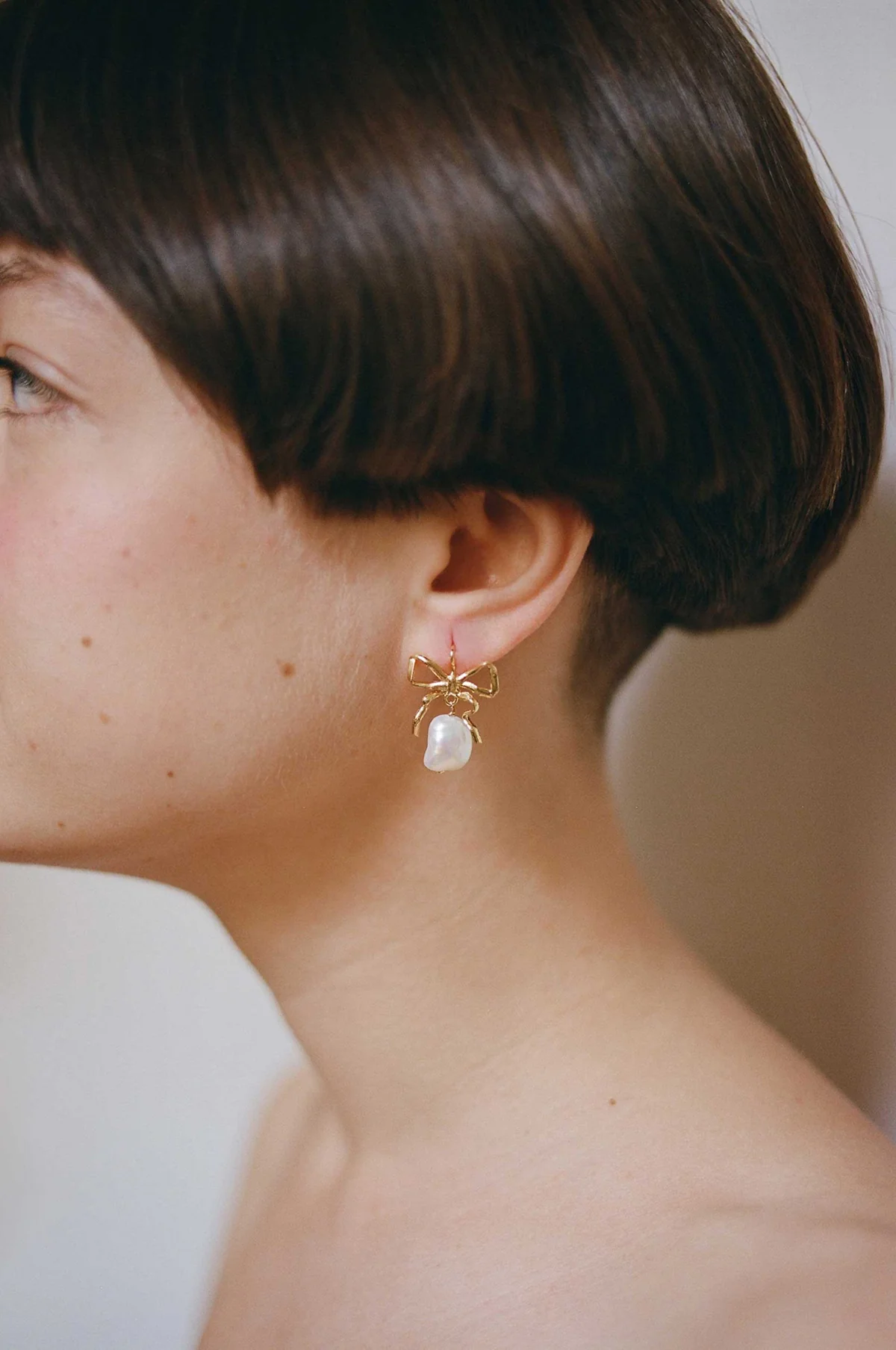 Antonia Earrings Gold - Image 2
