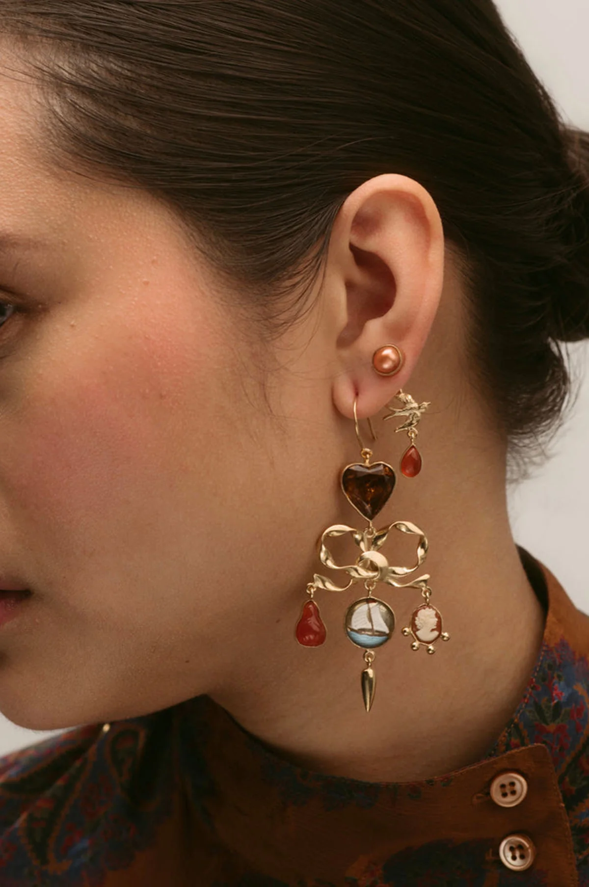 Bow Charm Balance Drop Earrings - Image 3