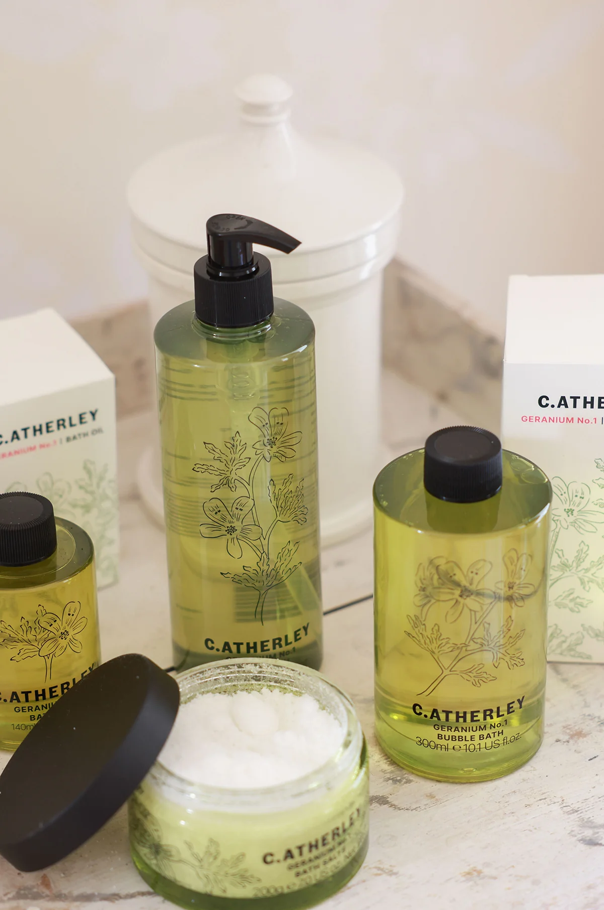 Geranium No.01 Bubble Bath 300ml - Image 3
