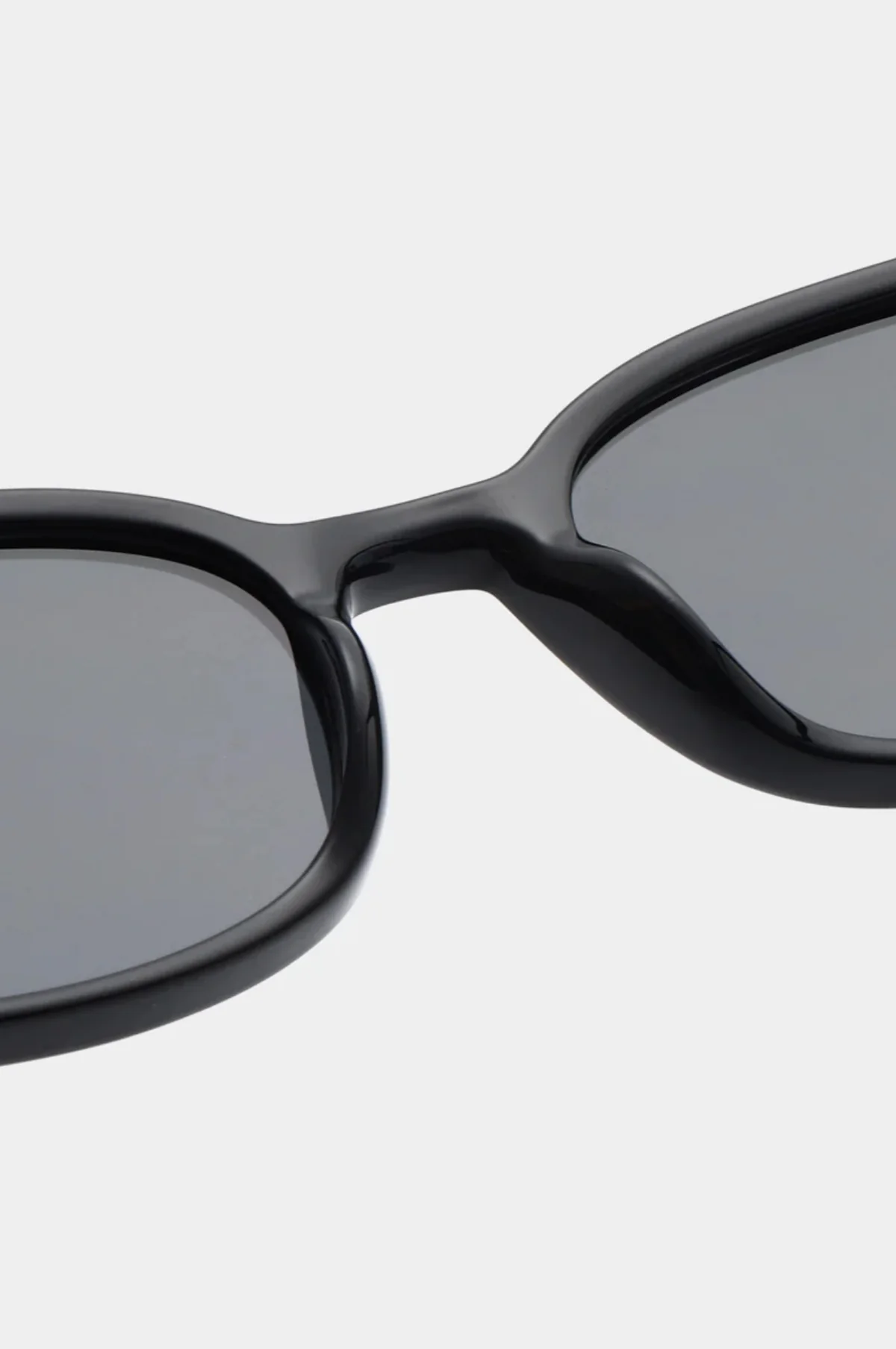 Charlie Sunglasses Black - Image 5