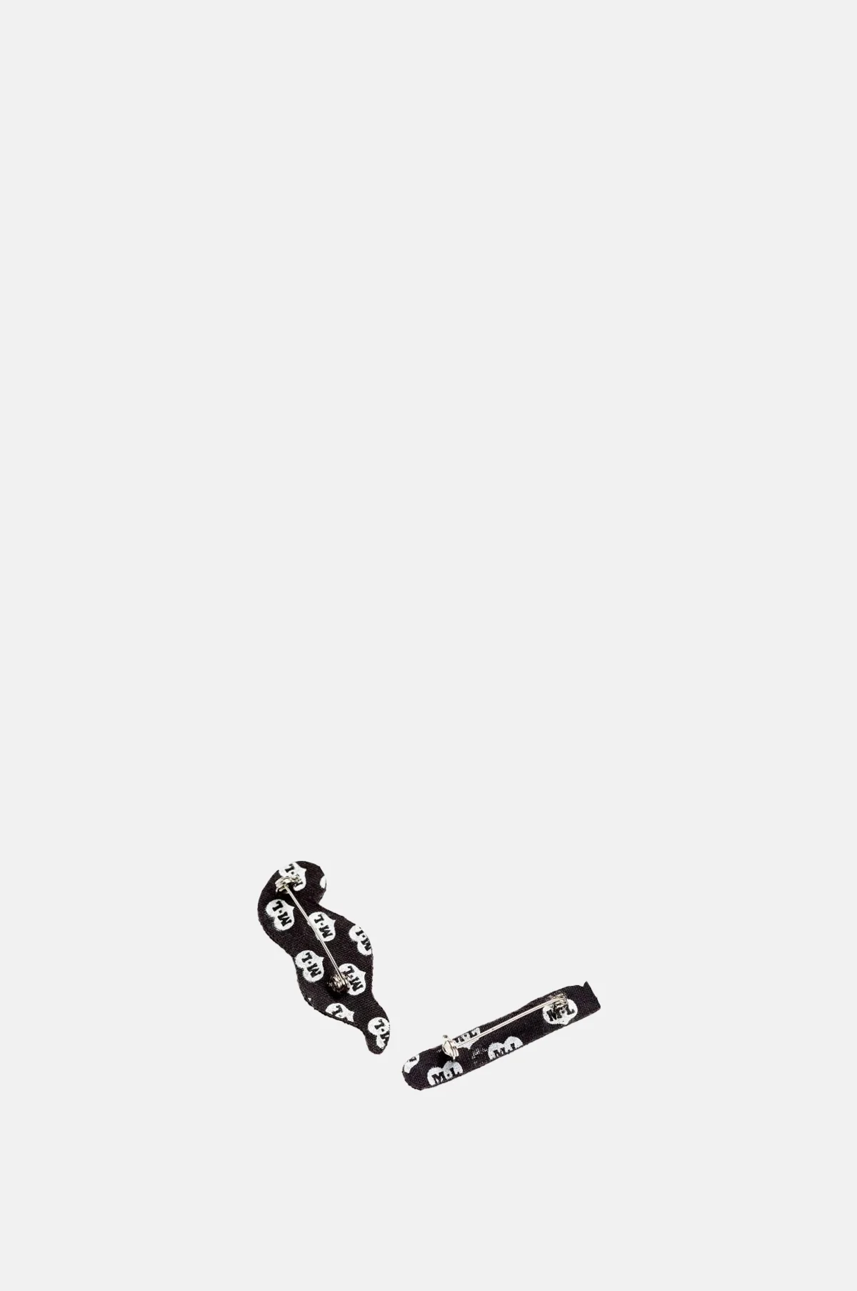 Cigarette + Smoke Brooch - Image 3