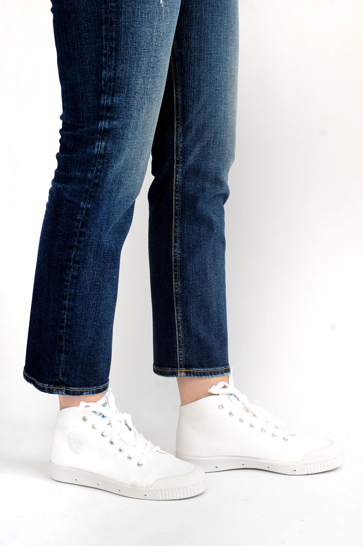 Original B2 Mid Top White Canvas Sneakers - Image 3