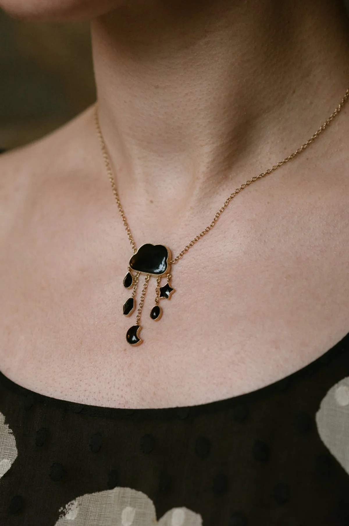 Cloud and Rain Chain Drop Jet Necklace - Image 2
