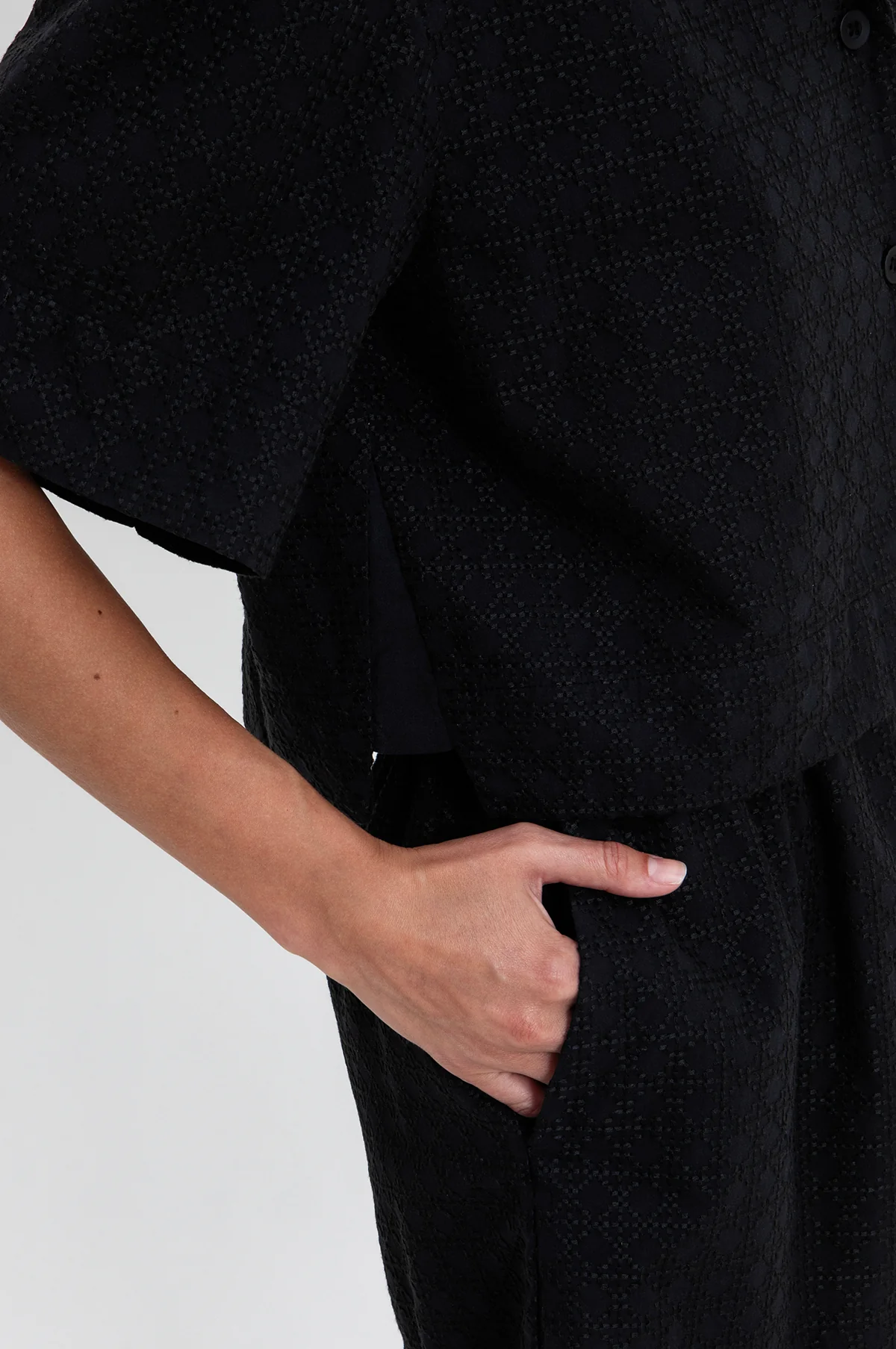 Cross Shorts Black/Black - Image 3