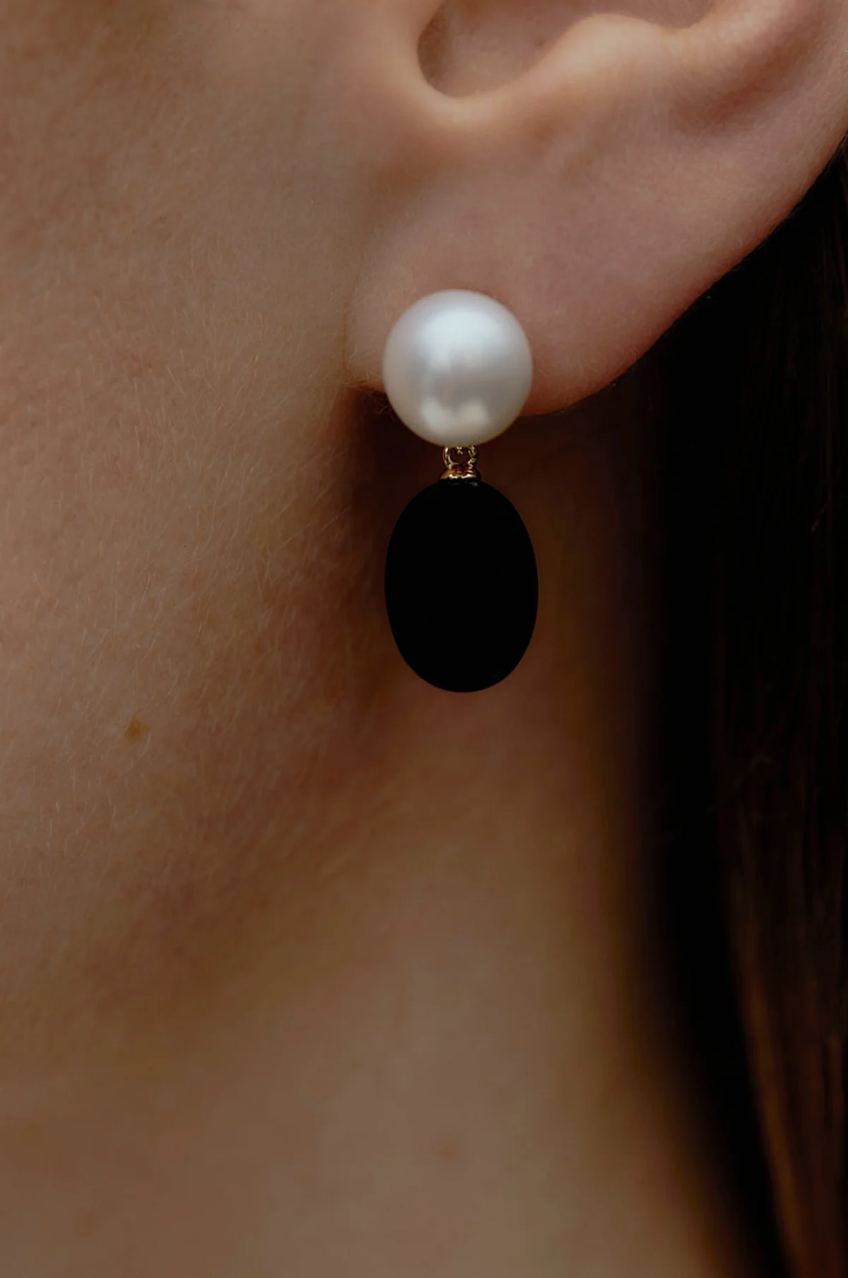 Dualism Gold Earrings - Image 3
