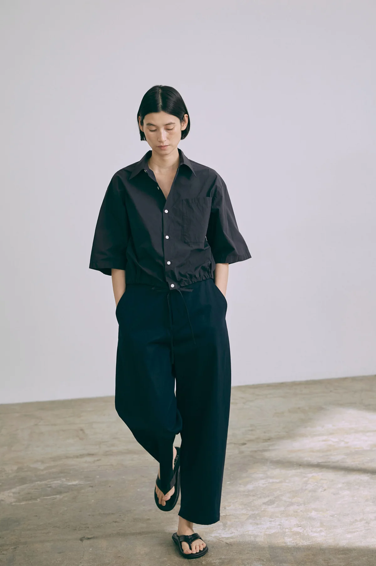 Ecru Chino Pants Navy - Image 4