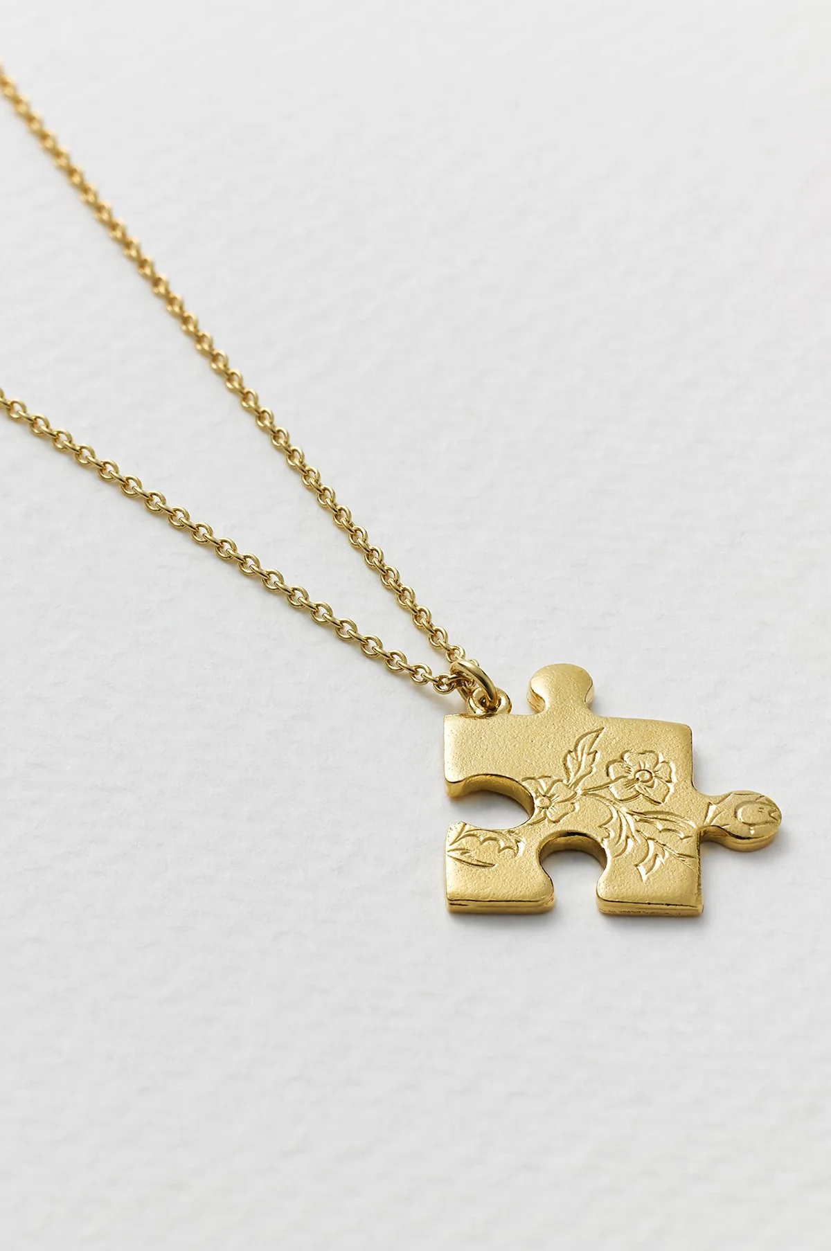 Floral Puzzle Piece Necklace Gold - Image 2
