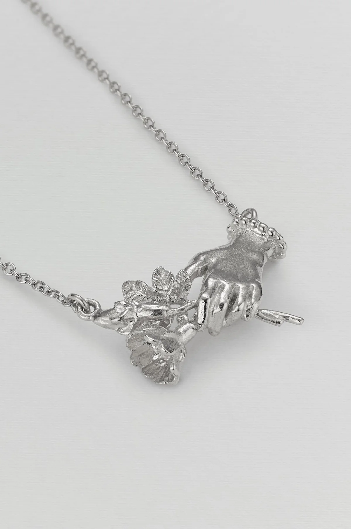 Gift of Flowers In-line Necklace Silver - Image 2