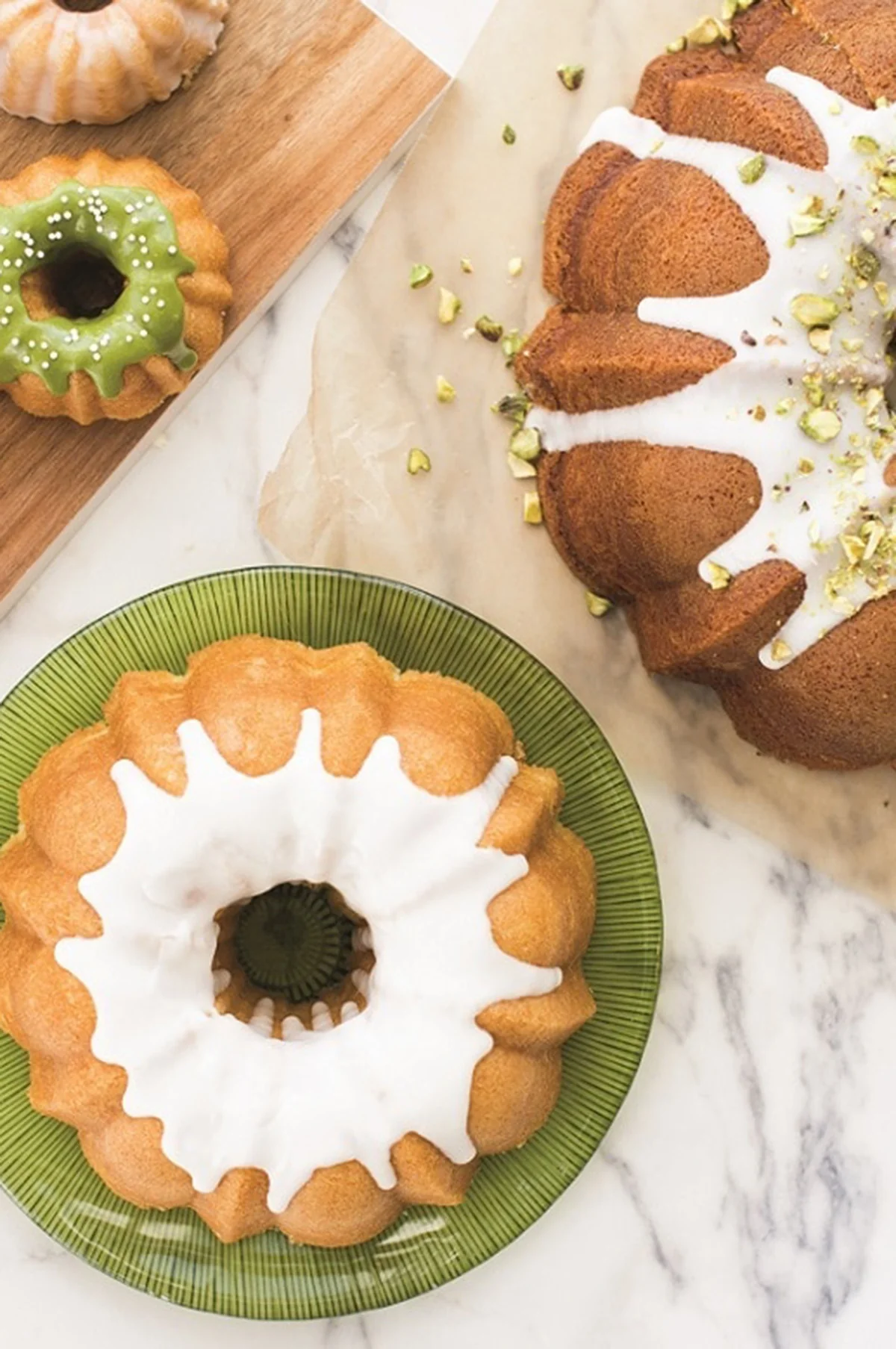 Gold 6 Cup Anniversary Bundt Pan - Image 5