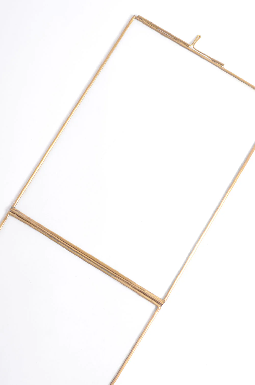 Hanging Brass Frame 15x20cm - Image 3