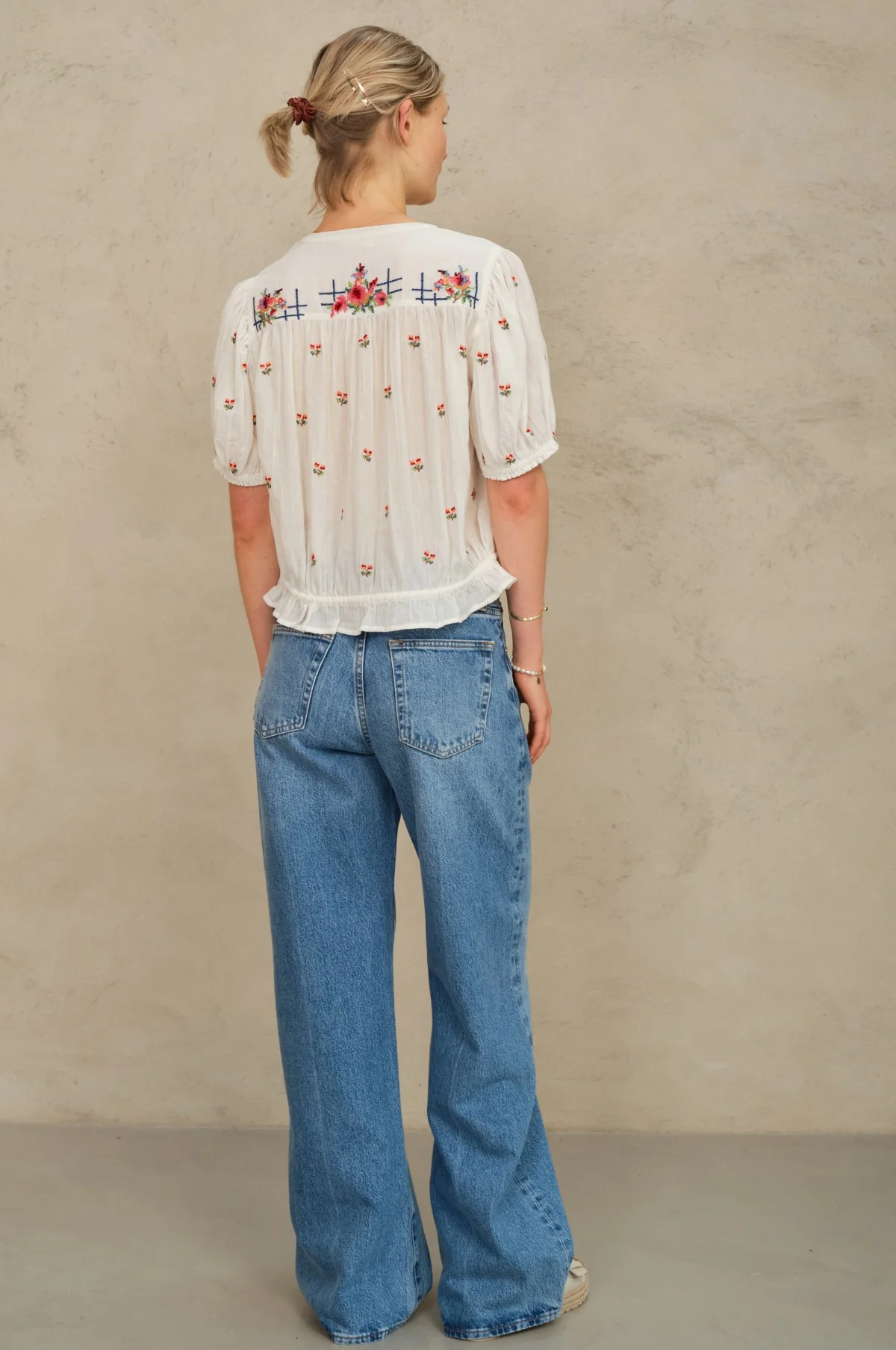 Harlie Emb S/S Top Ecru/Multi - Image 5