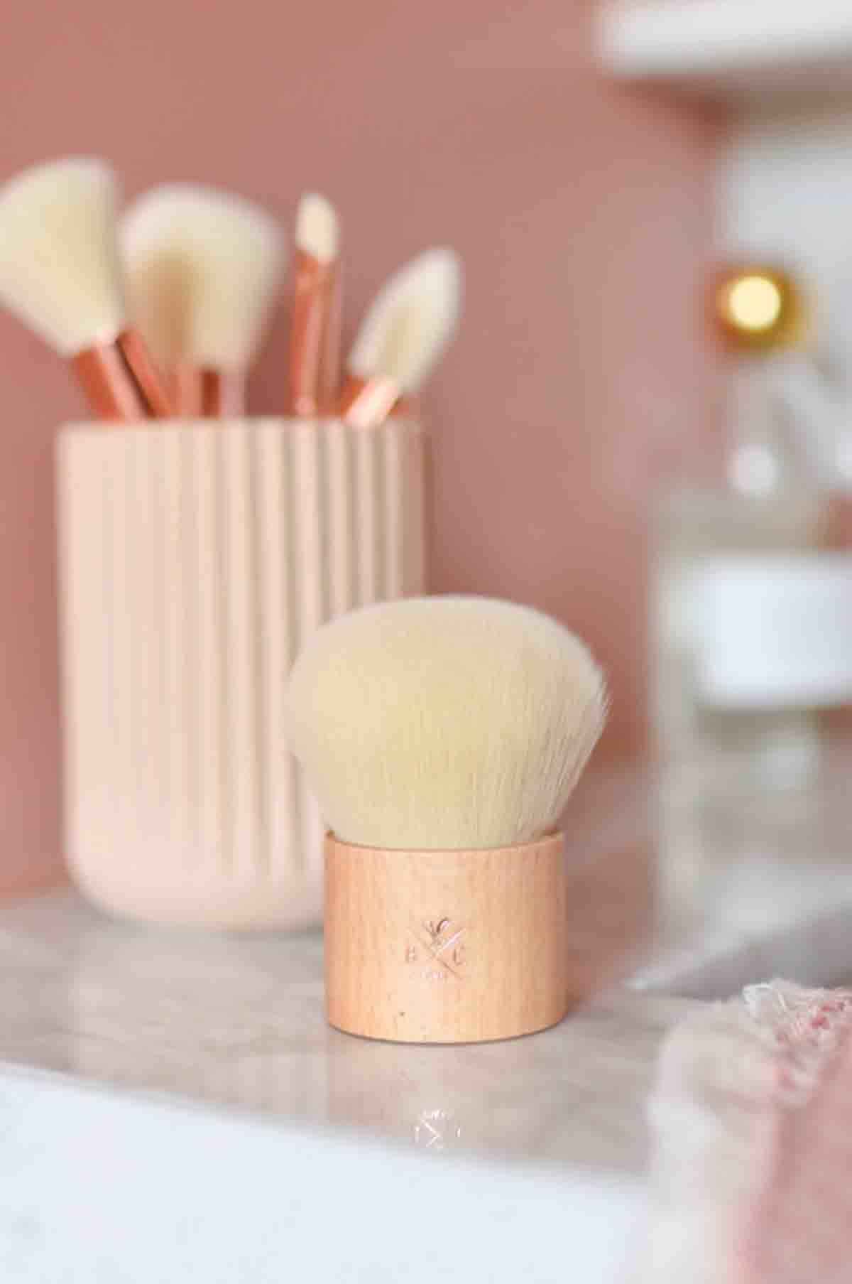 Kabuki Brush - Image 3