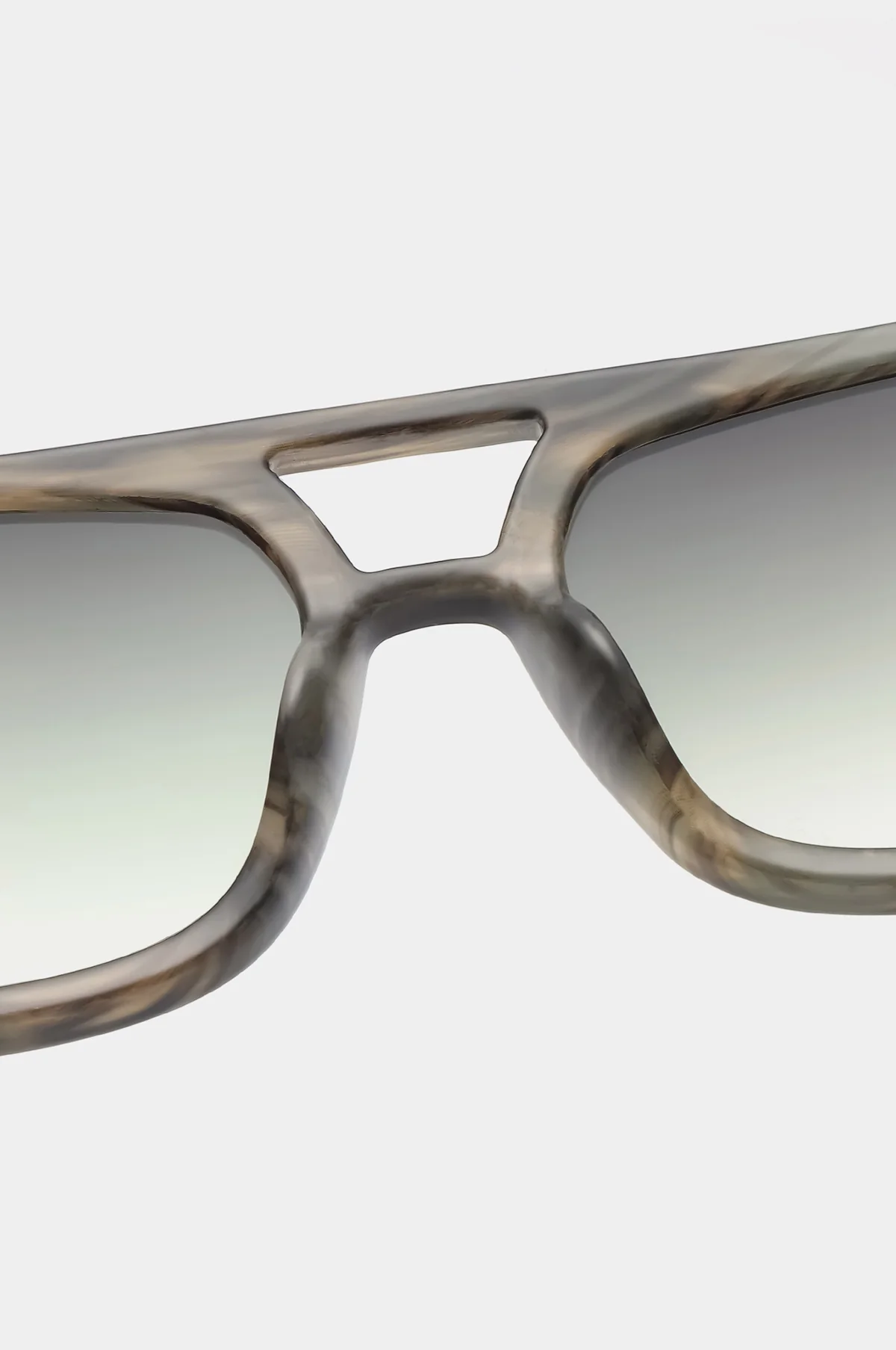 Kaya Sunglasses Striped Horn - Image 5