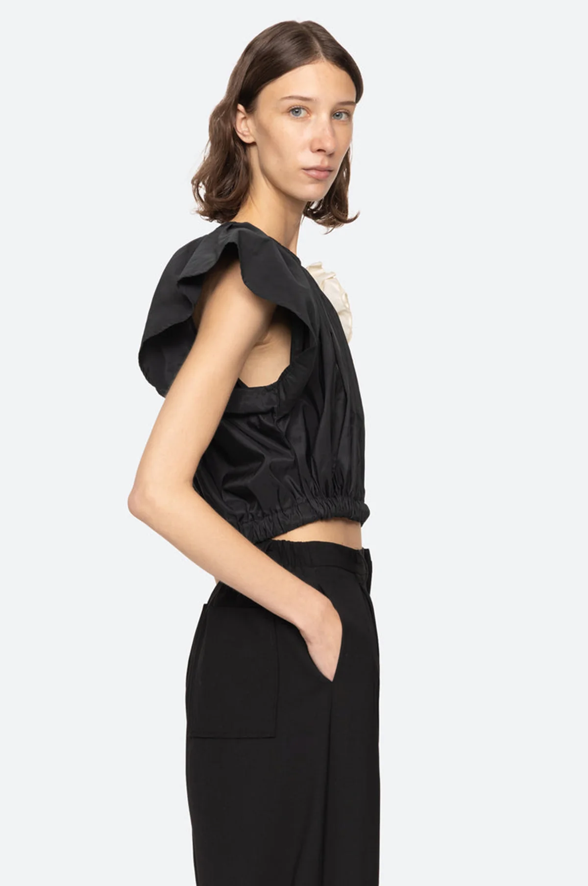 Laurie Solid Flutter Slv Top Black - Image 6