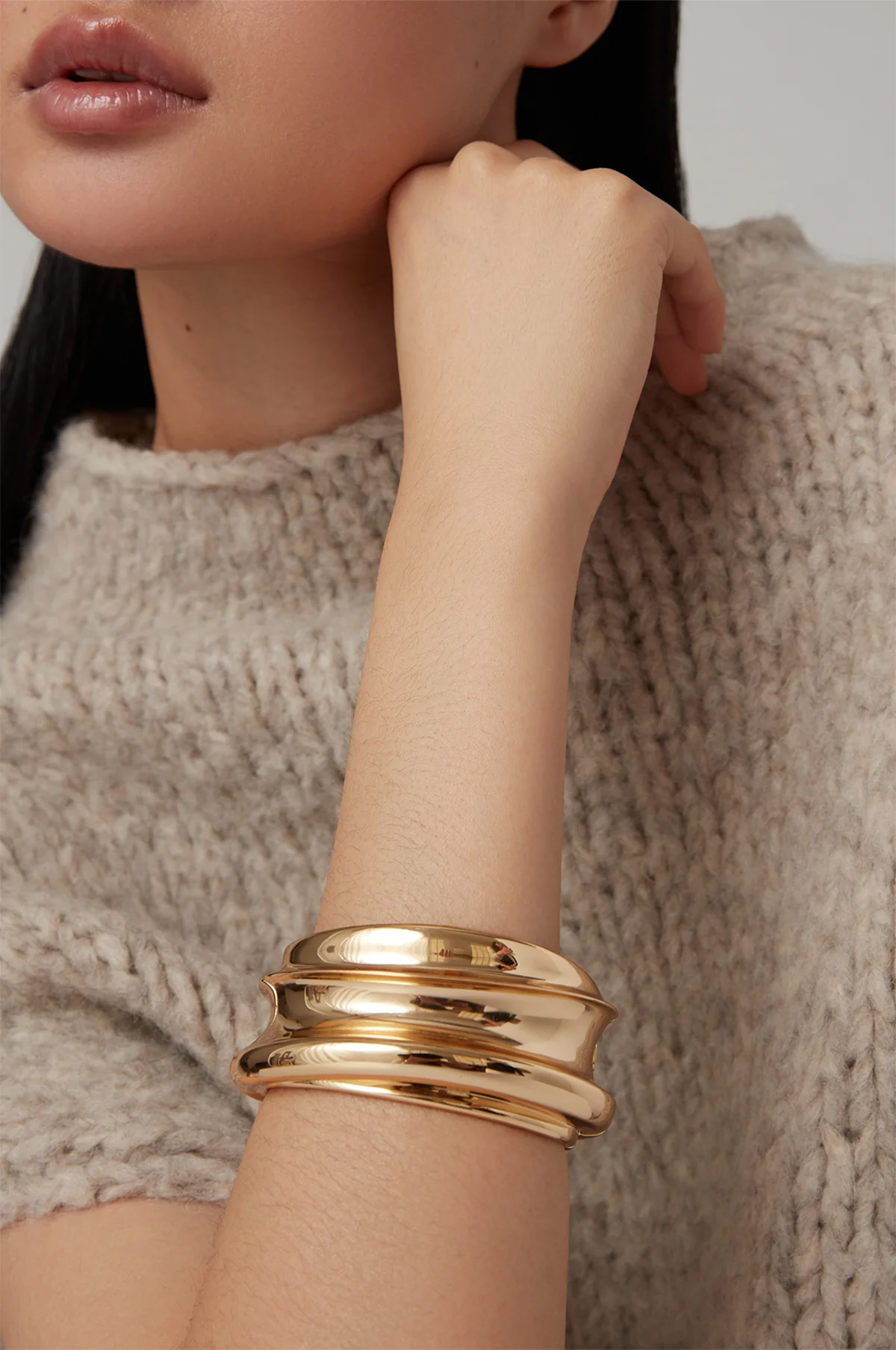 Lennon Mega Gold Bangle - Image 3