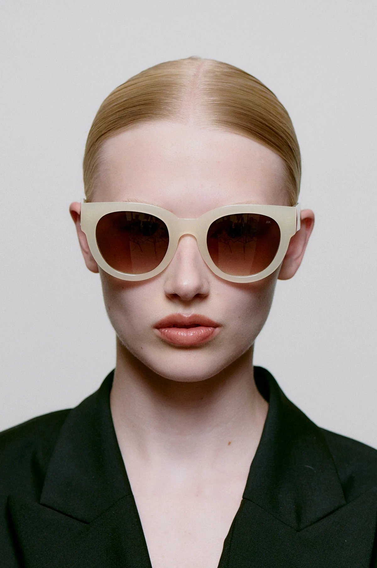 Lilly Sunglasses Cream Bone - Image 2