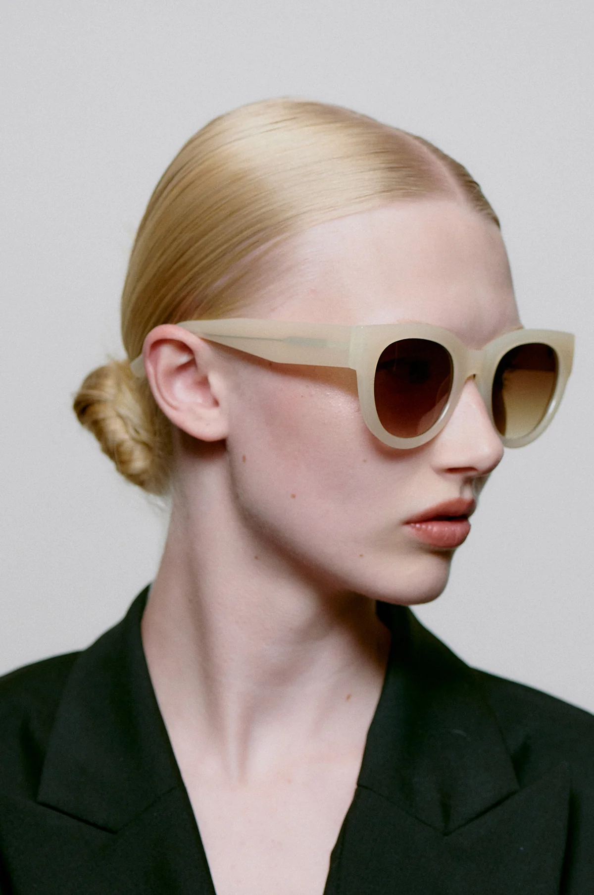 Lilly Sunglasses Cream Bone - Image 4