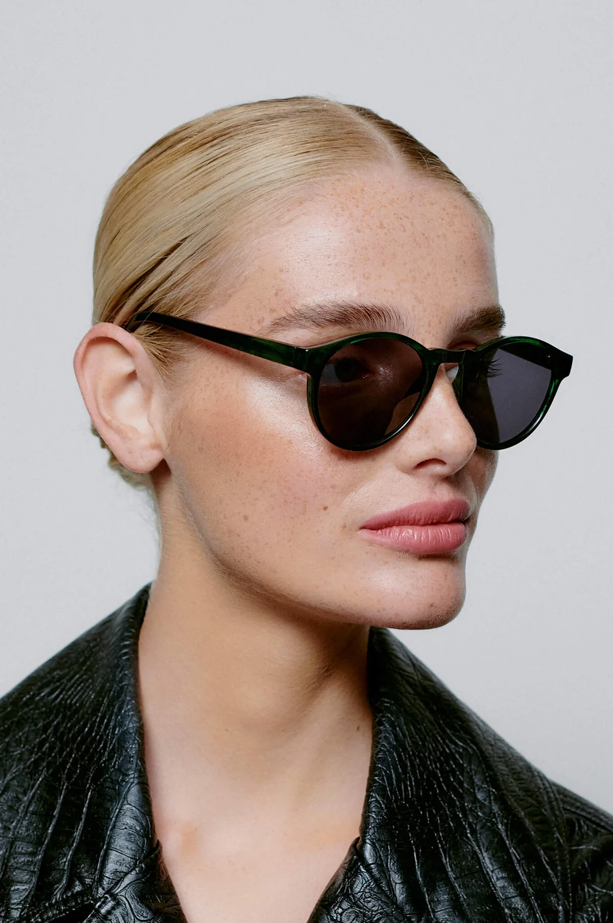 Marvin Sunglasses Green Marble Transparent - Image 3