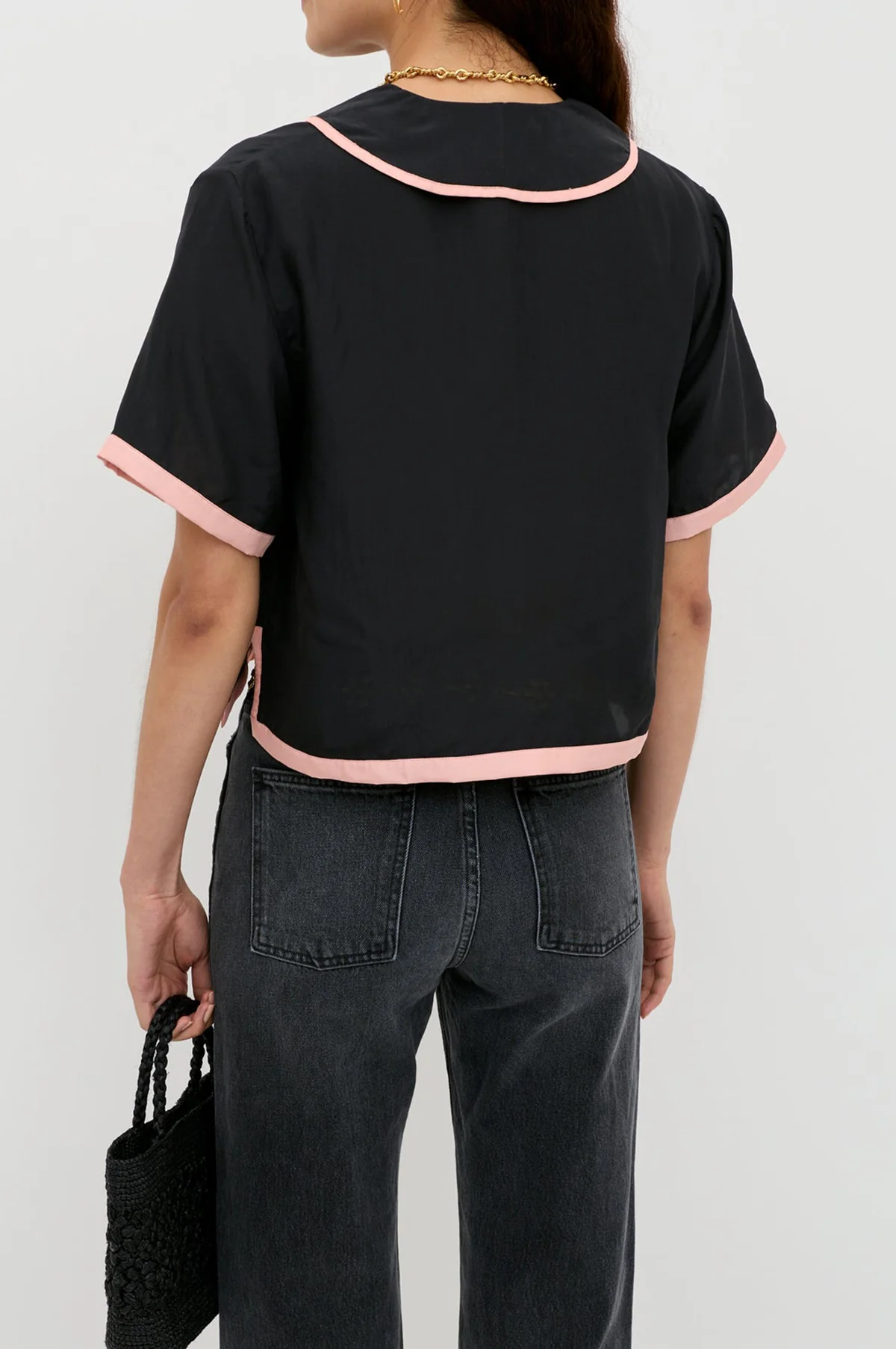 Nicolina Top Frida Embroidery Black - Image 4