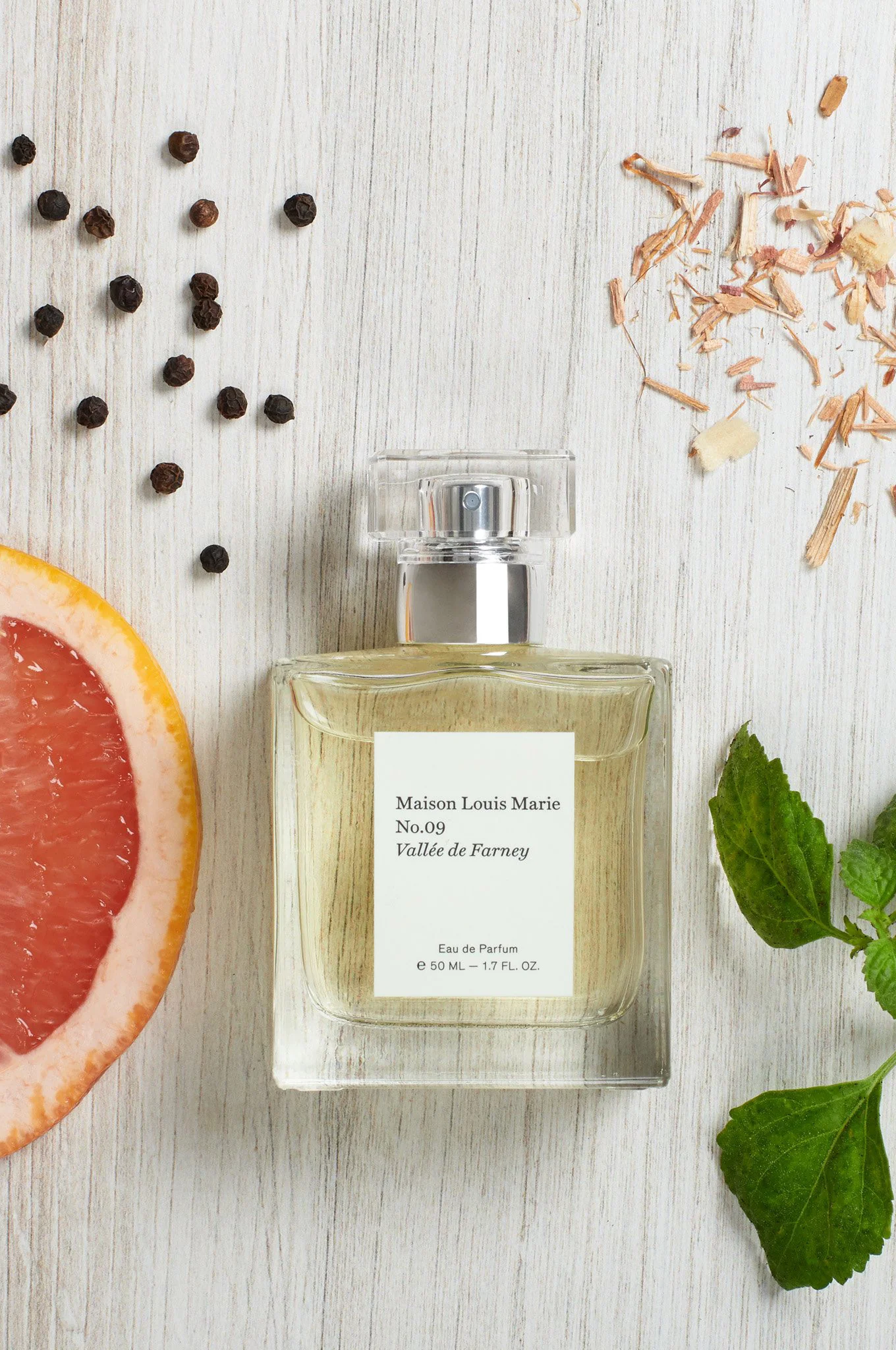 No. 09 Vallee de Farney Eau de Parfum - Image 3