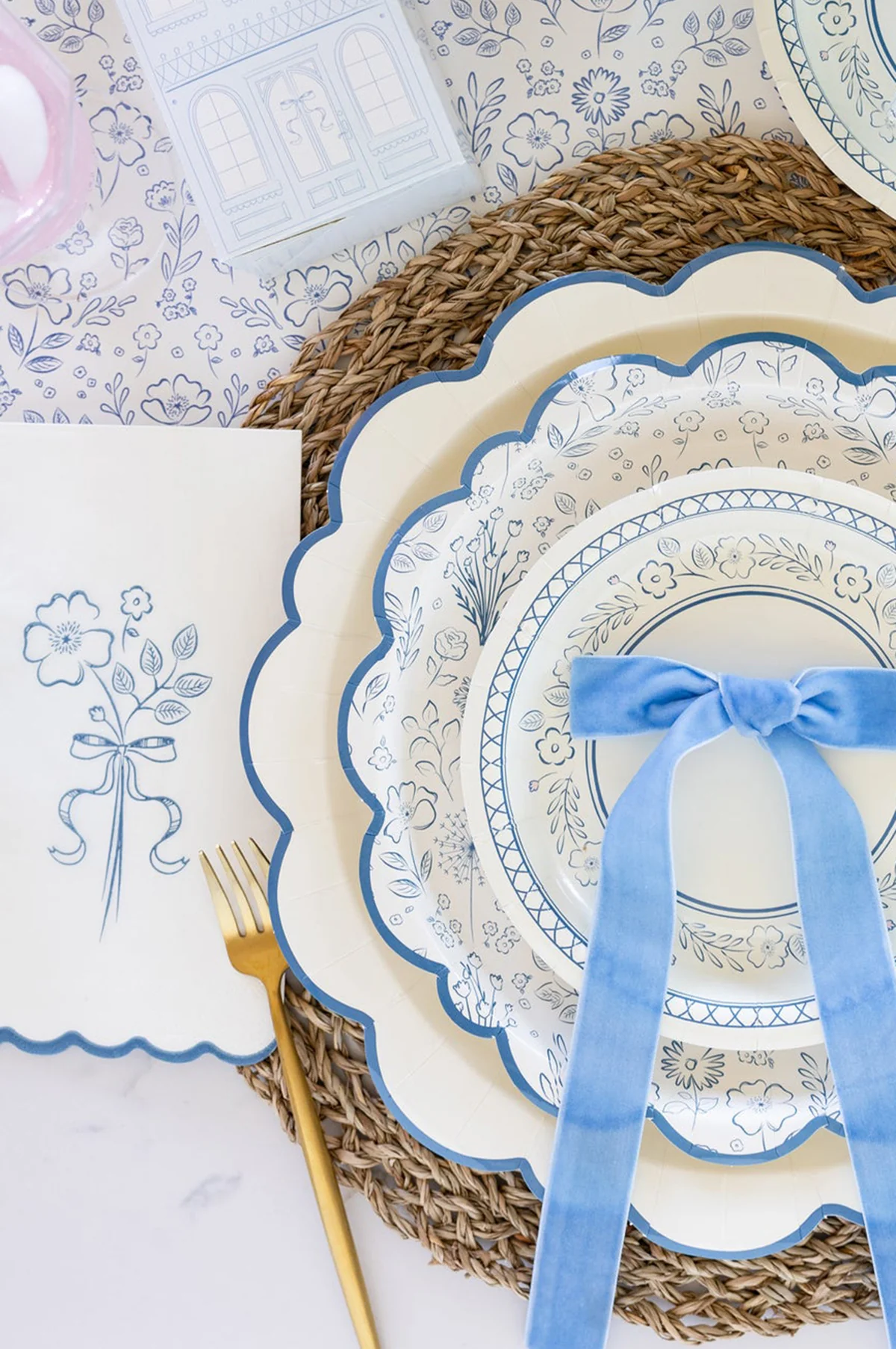 Pembroke Flower Paper Dinner Napkins - Image 2