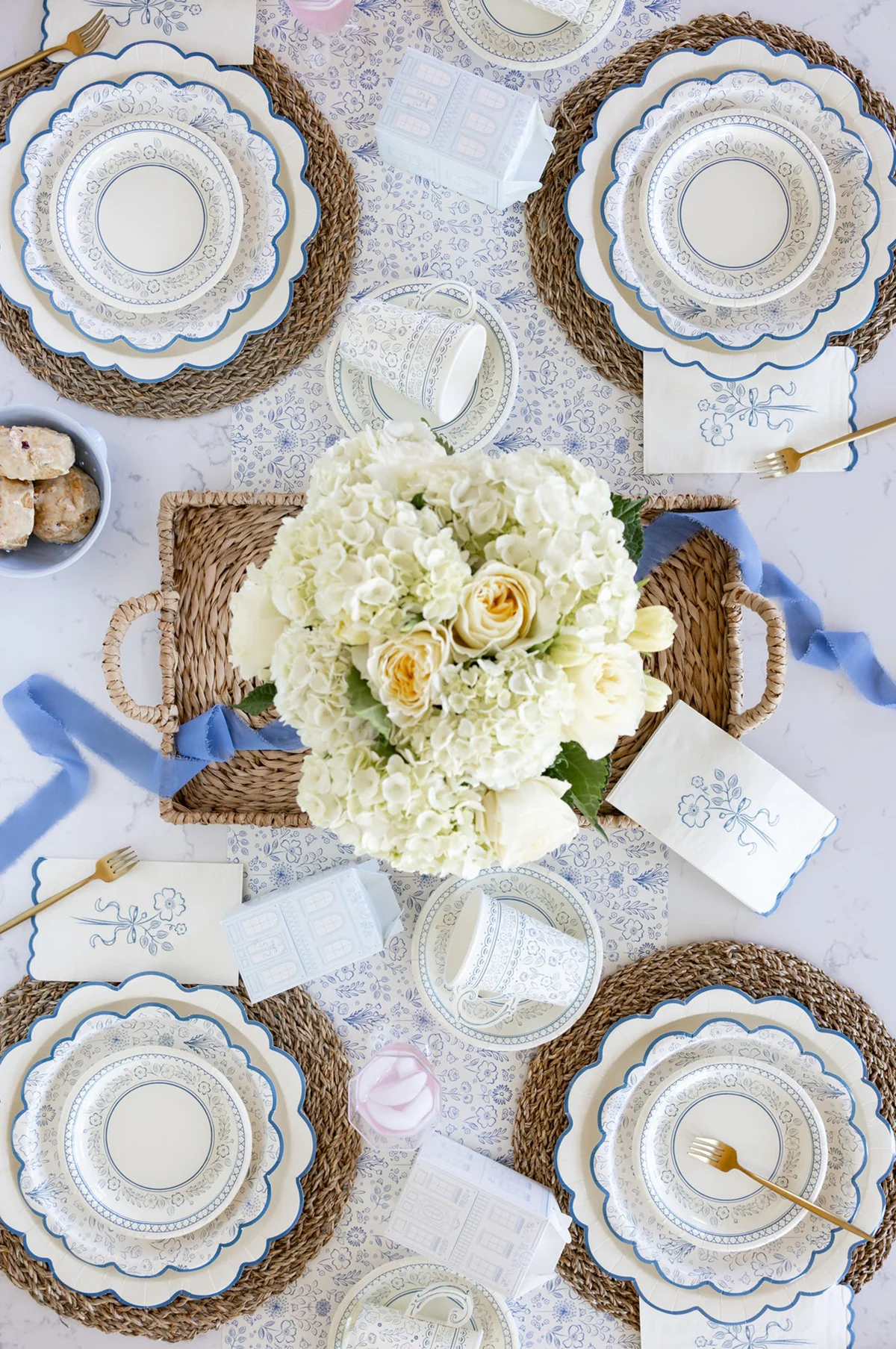 Pembroke Flower Paper Dinner Napkins - Image 3