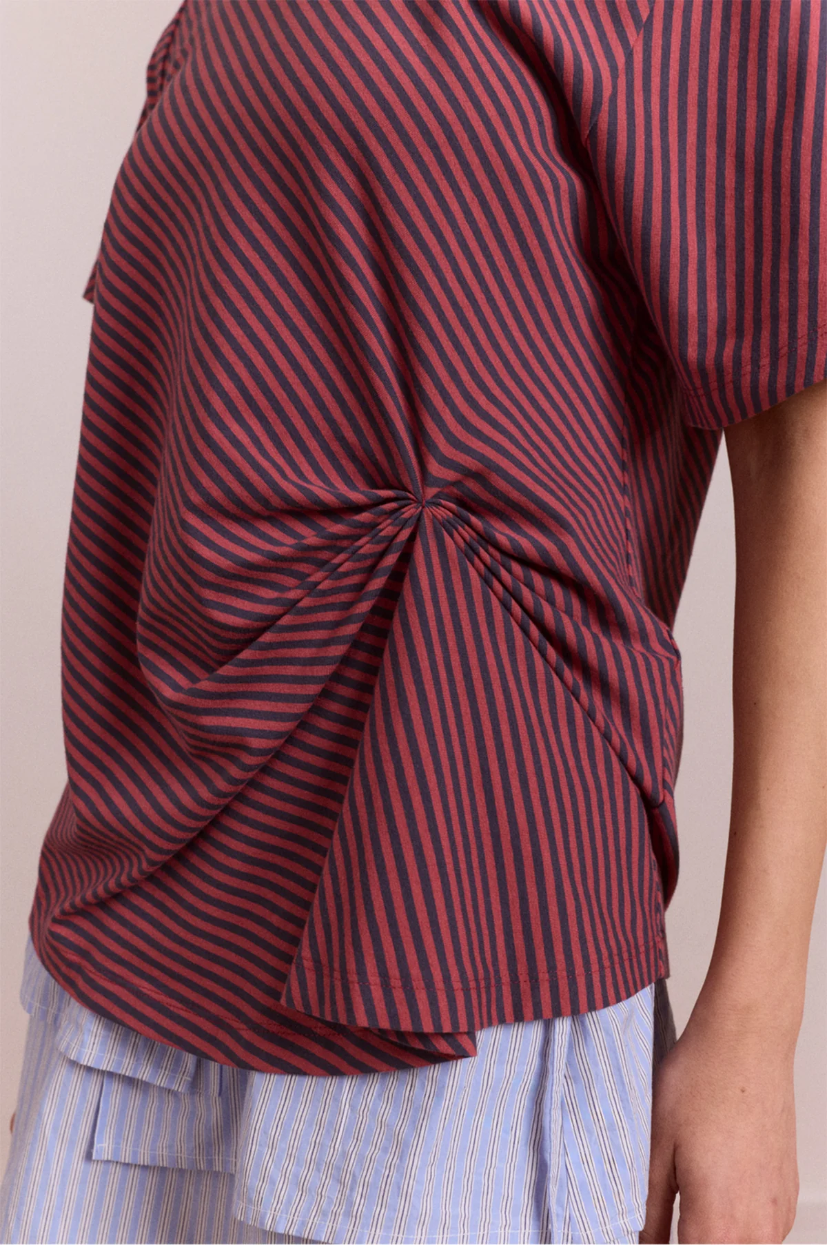 Reece Tee Red Stripe - Image 4