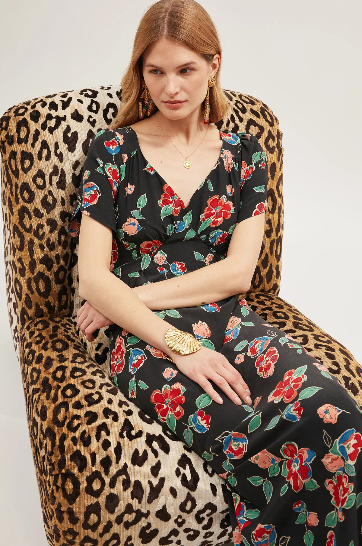 Riella Dress Kimmie Floral Charcoal - Image 3