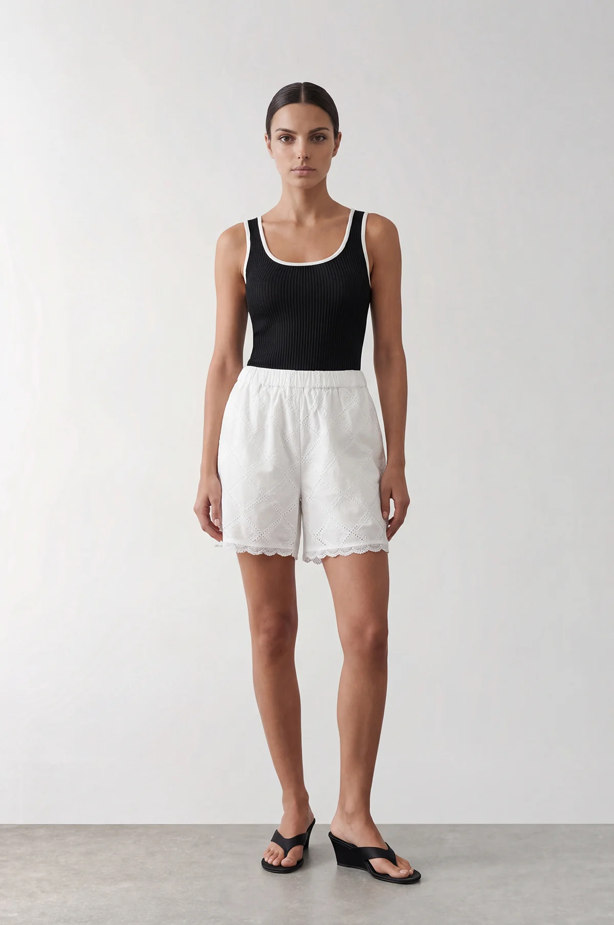 Row Shorts Star White - Image 3
