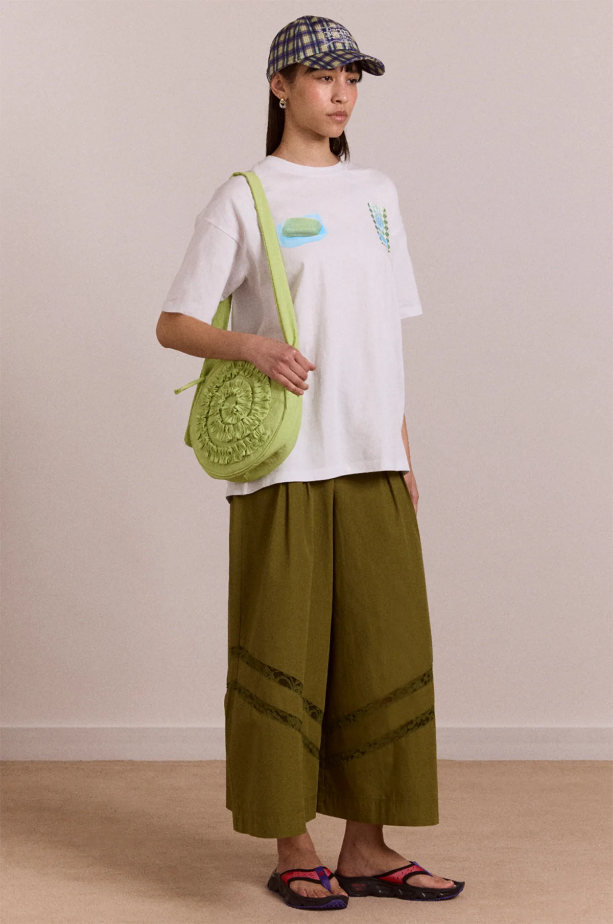 Savon Graphic Tee White - Image 5