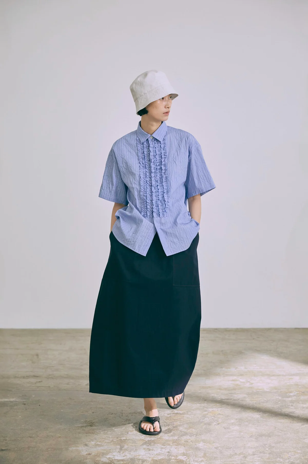 Shell Chino Skirt Navy - Image 6