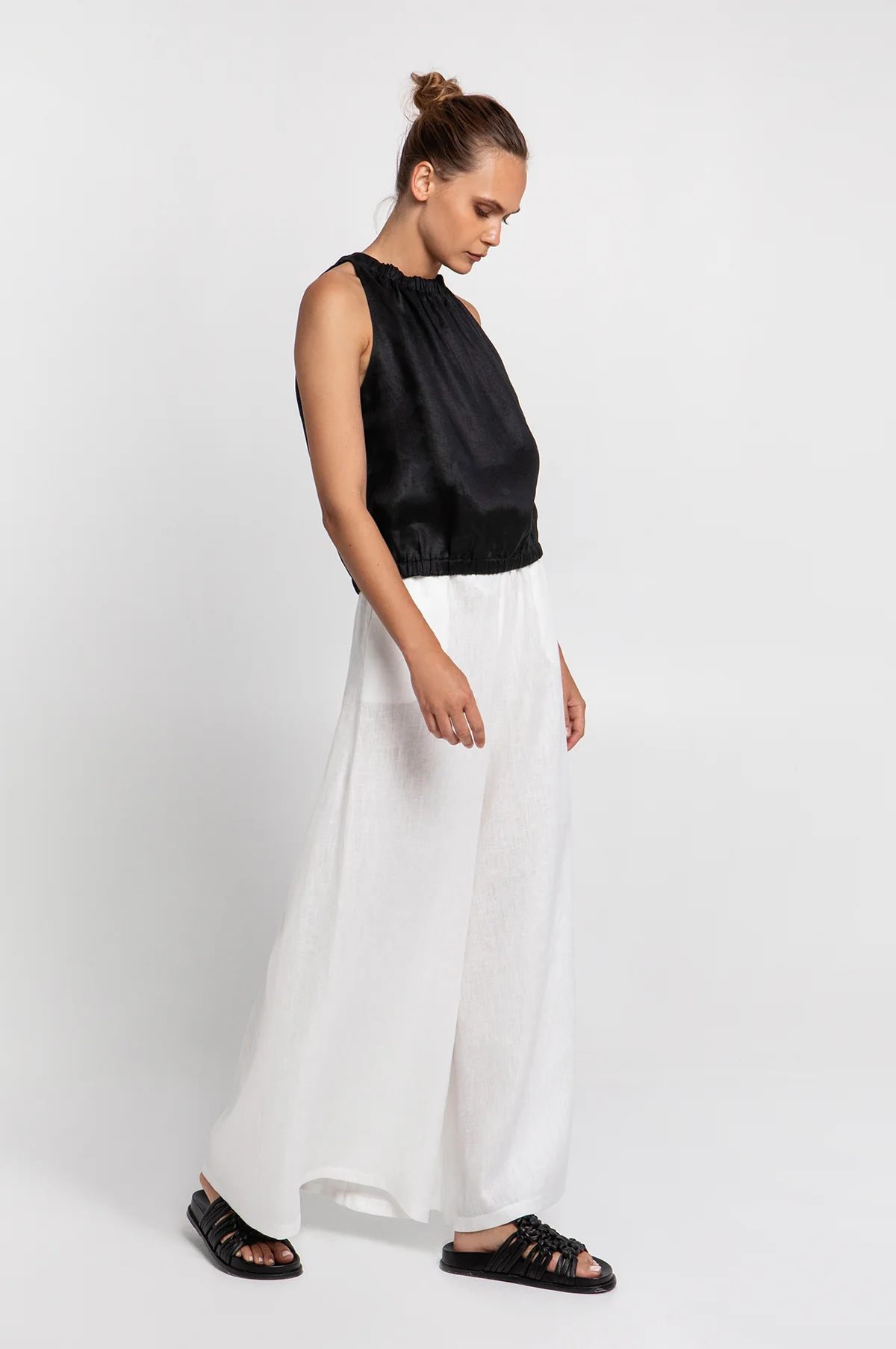 Sleeveless Linen Top Black - Image 4