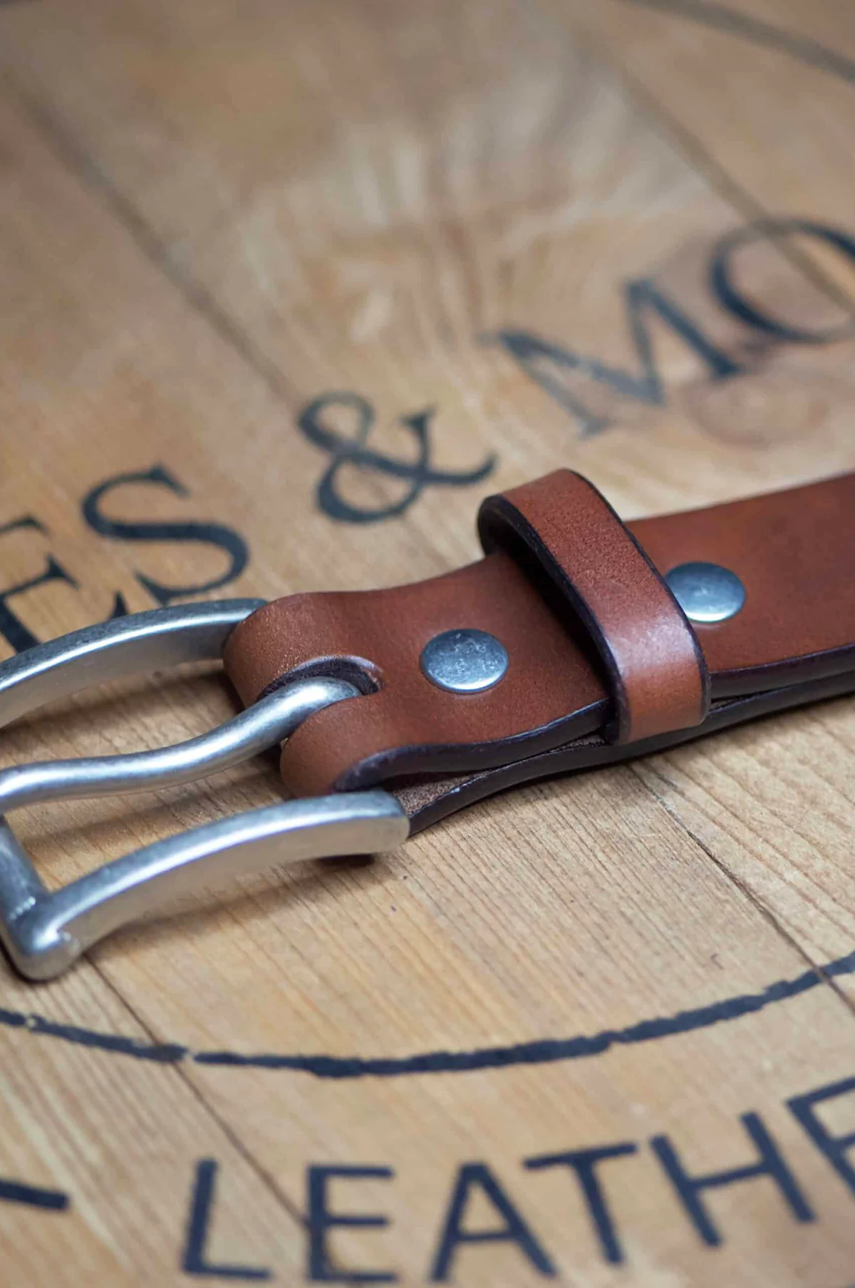 Slim Belt Oak Bark Leather Conker/Nickel - Image 4