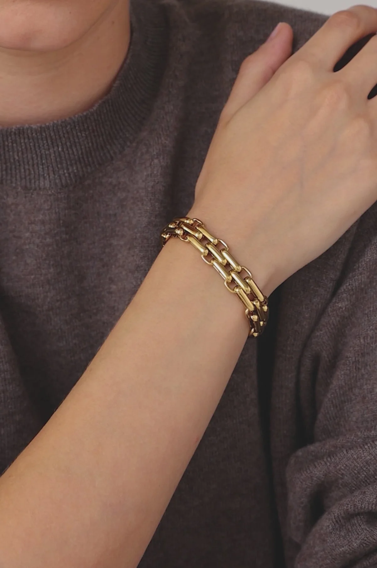 Slim Penelope Gold Bracelet - Image 2