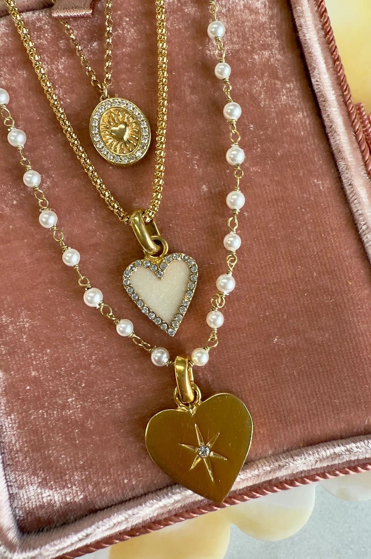Soru Charm Pearl Necklace - Image 4