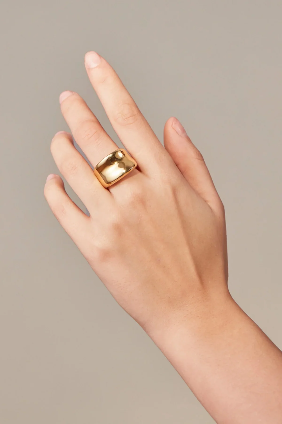 Viviana Gold Ring - Image 2