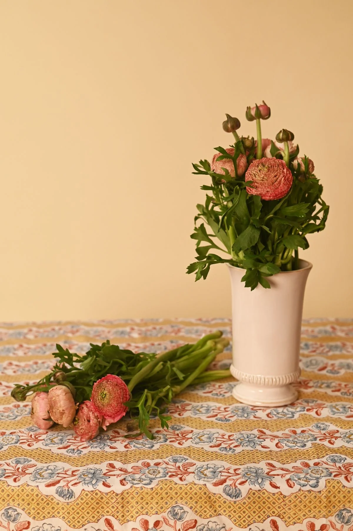 Yellow Blooming Trellis Tablecloth - Image 3
