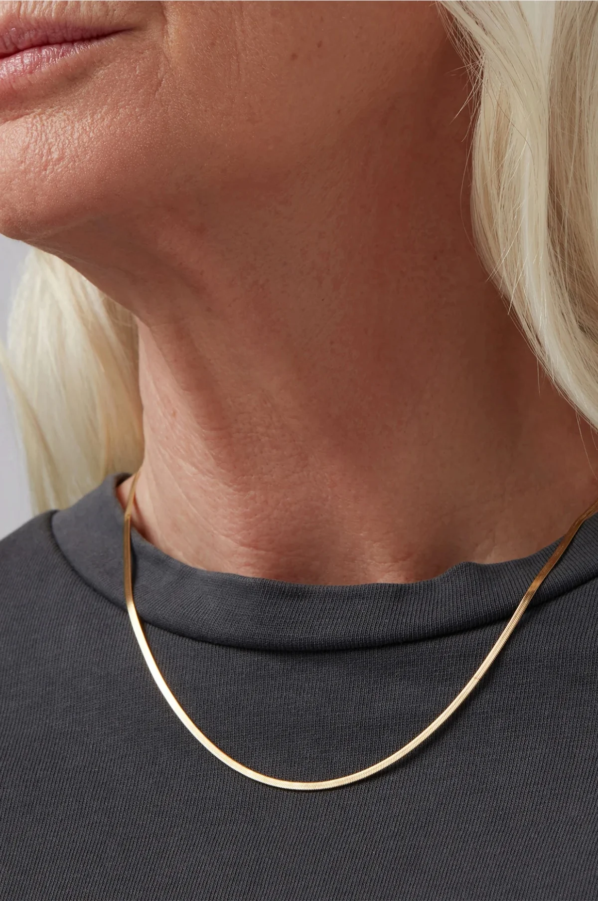 Zeina Slim Gold Chain Necklace - Image 5